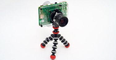 Raspberry_Pi_HQ_Camera_on_Mini_Tripod
