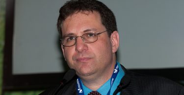 Head shot of Kevin Mitnick